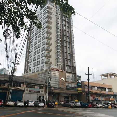 Reddoorz Premium @ West Avenue Quezon City Hotel Exterior photo